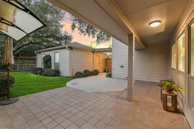 $476,500 | 12531 Olympia Drive, Houston, TX 77077
