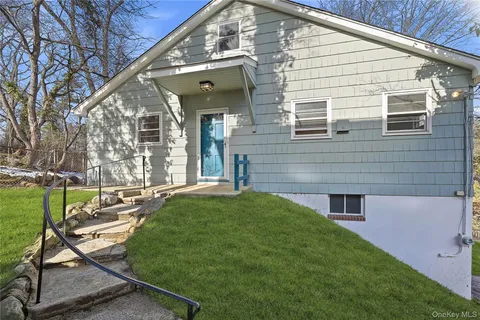 $1,097,000 | 32 Sherwood Drive, Larchmont, NY 10538