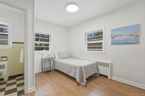 $1,097,000 | 32 Sherwood Drive, Larchmont, NY 10538