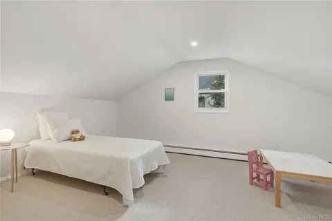 $1,097,000 | 32 Sherwood Drive, Larchmont, NY 10538