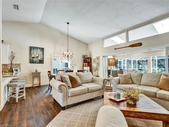 $779,000 | 421 Countryside Drive, Naples, FL 34104