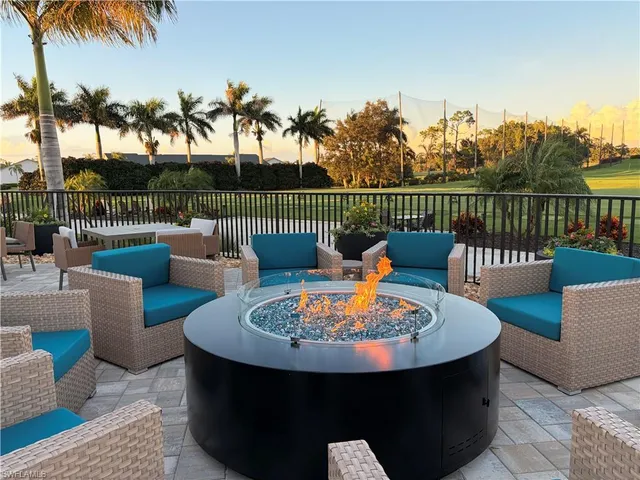 $779,000 | 421 Countryside Drive, Naples, FL 34104