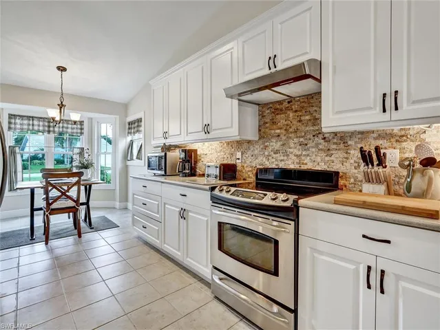 $779,000 | 421 Countryside Drive, Naples, FL 34104