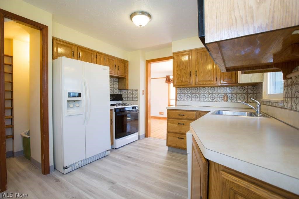 1324 Croyden Road Lyndhurst, OH 44124 - Photo 2 of 35