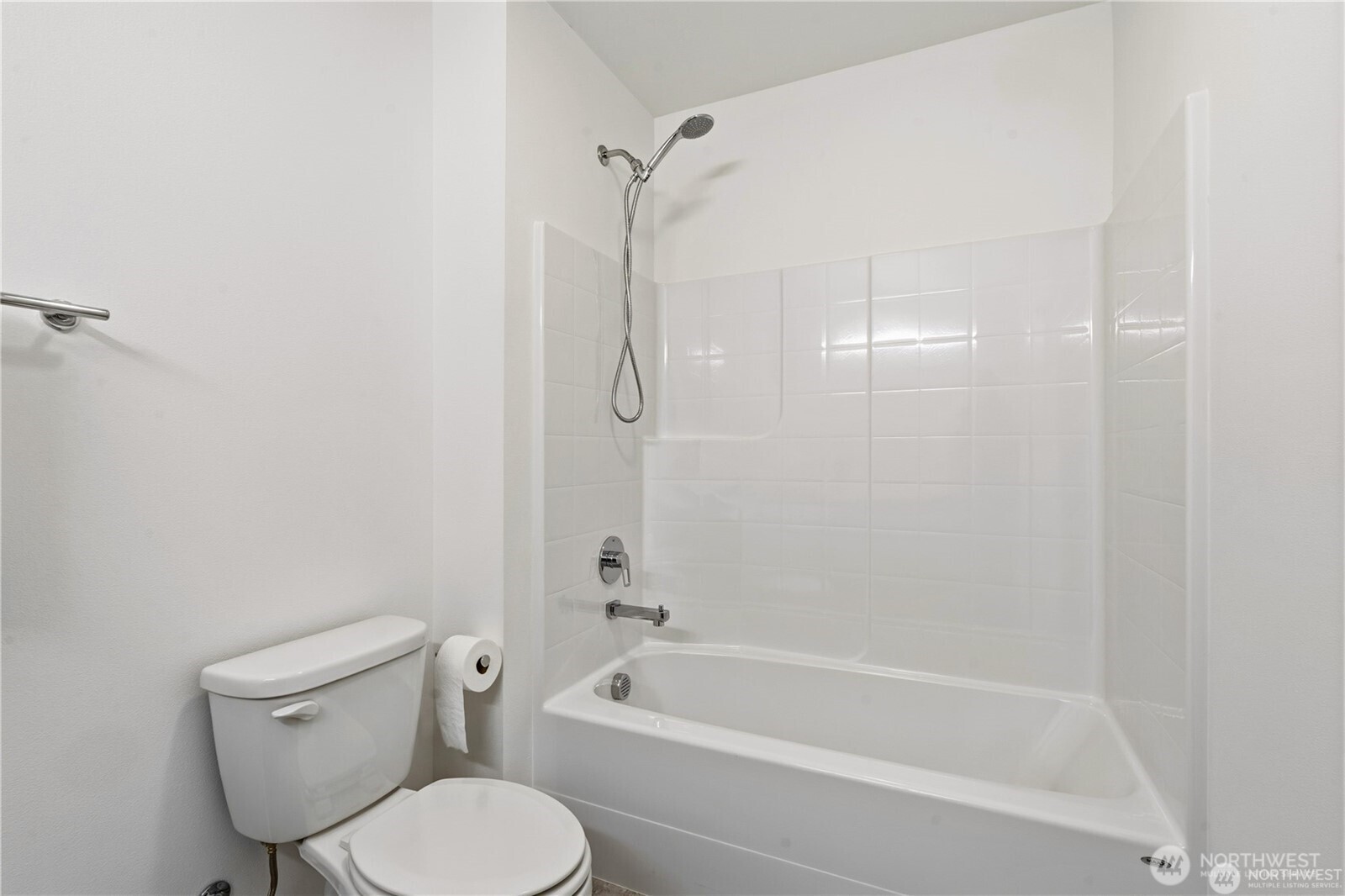 6563 Southeast 8th Street Renton, WA 98059 - Photo 35 of 40