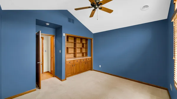 $359,900 | 2635 43rd Street, Highland, IN 46322