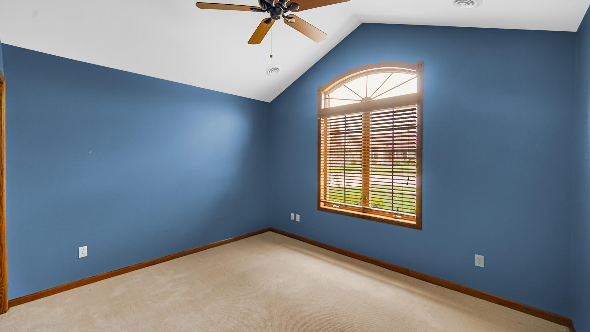 2635 43rd Street Highland, IN 46322 - Photo 18 of 24 an empty room with a window