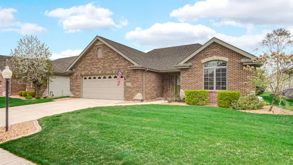 $359,900 | 2635 43rd Street, Highland, IN 46322