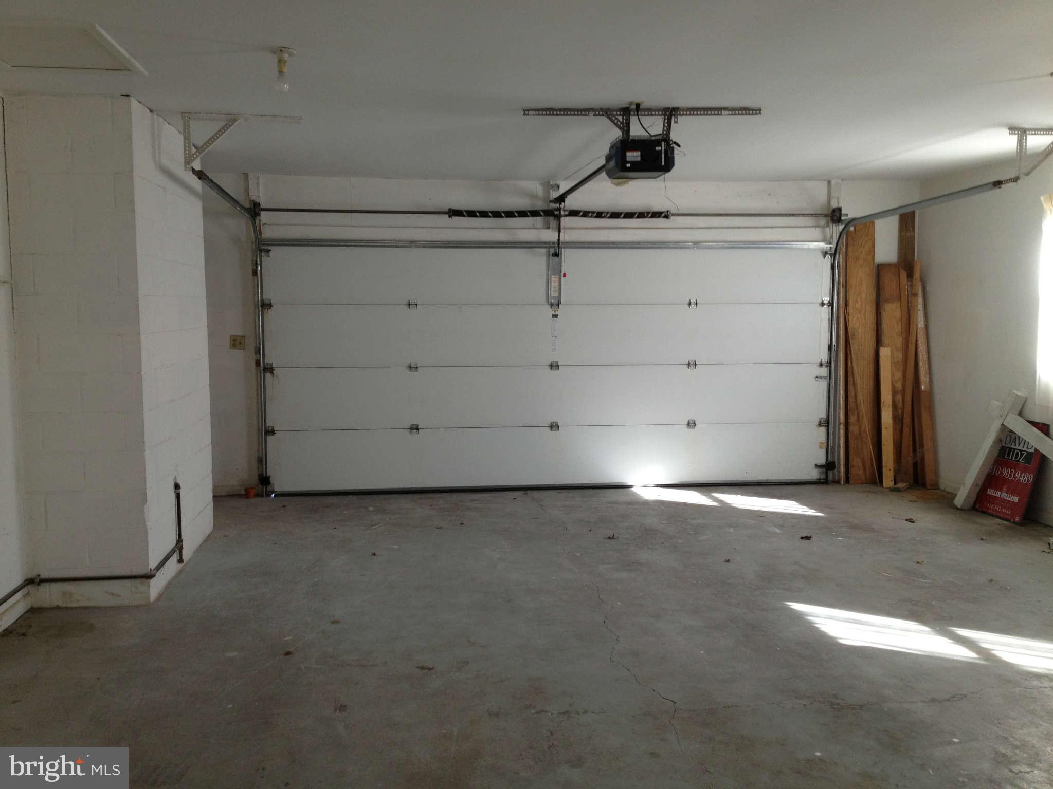 19636 Spring Creek Road Hagerstown, MD 21742 - Photo 19 of 19 Garage