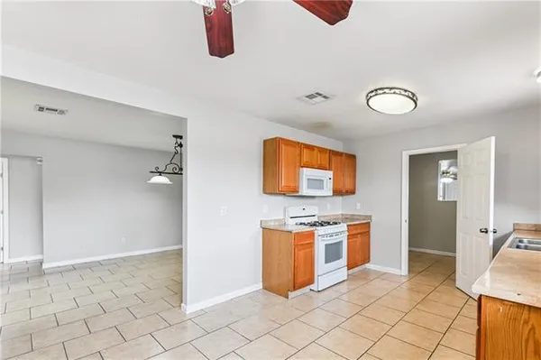 $200,000 | 7525 Asteroid Drive, Violet, LA 70092