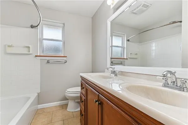 $200,000 | 7525 Asteroid Drive, Violet, LA 70092