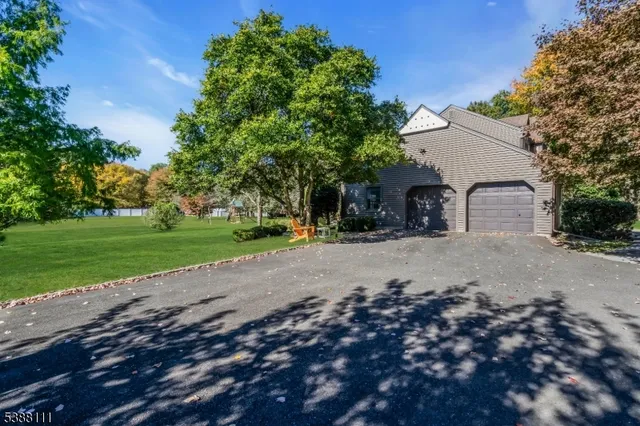 $825,000 | 1053 Hillcrest Drive, Neshanic Station, NJ 08853