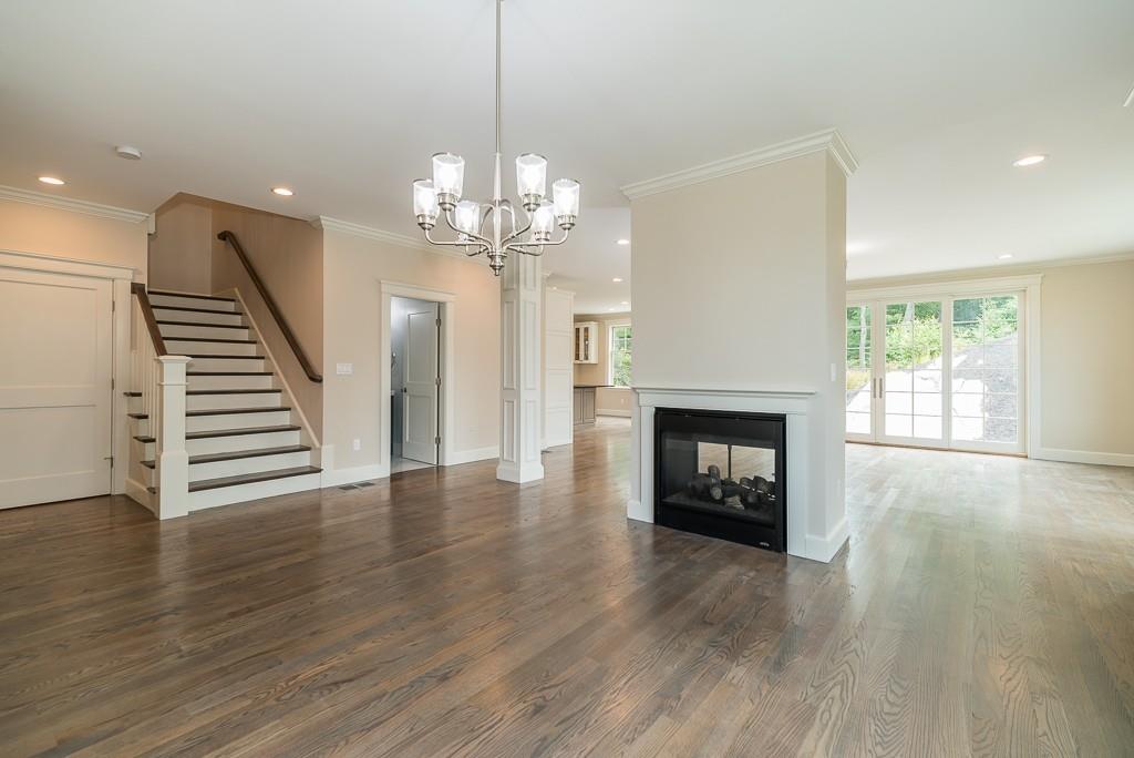 10 Whitehall Circle Beverly, MA 01915 - Photo 4 of 24