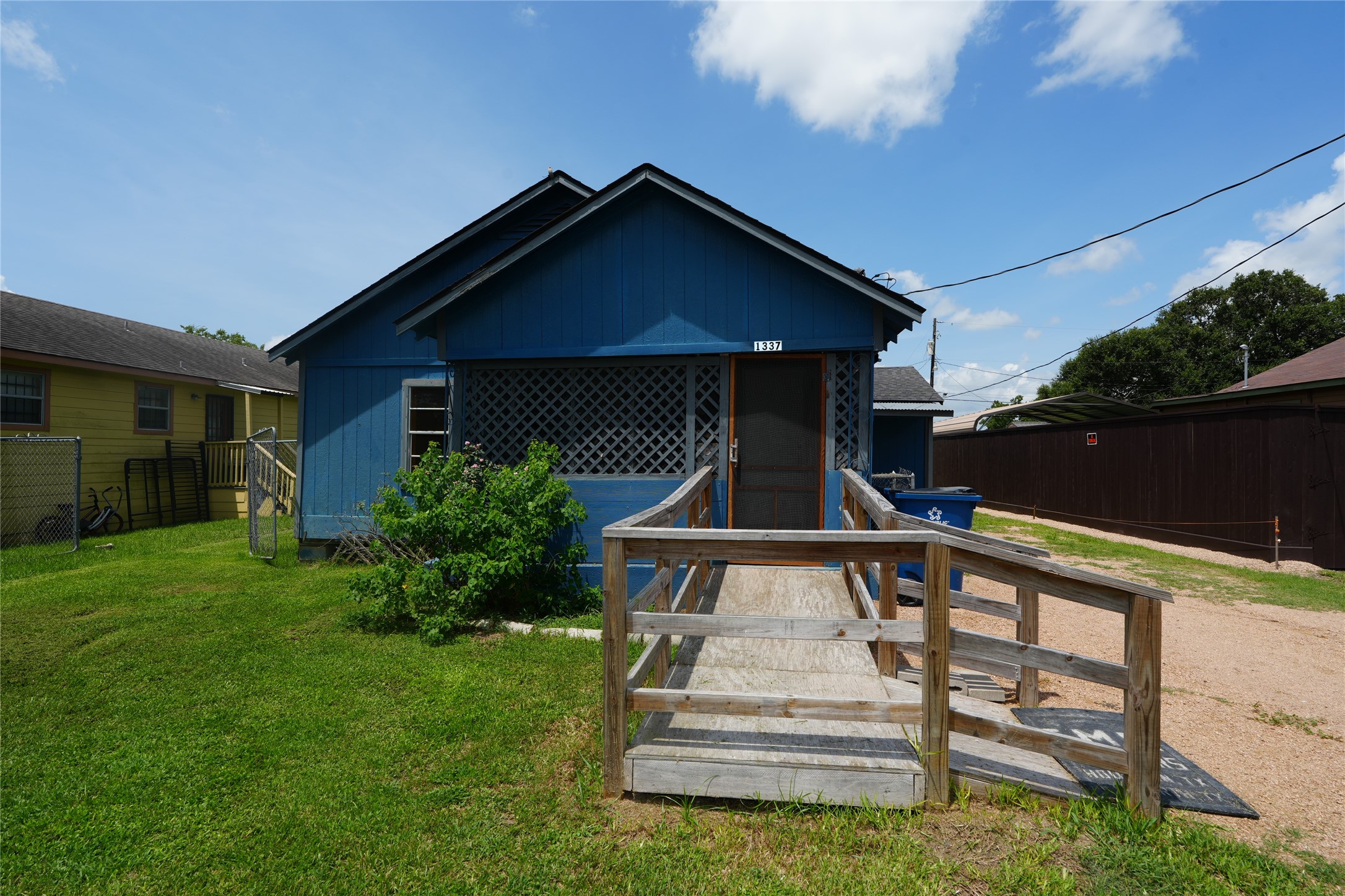 1337 3rd Street Hempstead, TX 77445 - Photo 2 of 30 Gallery Image 2