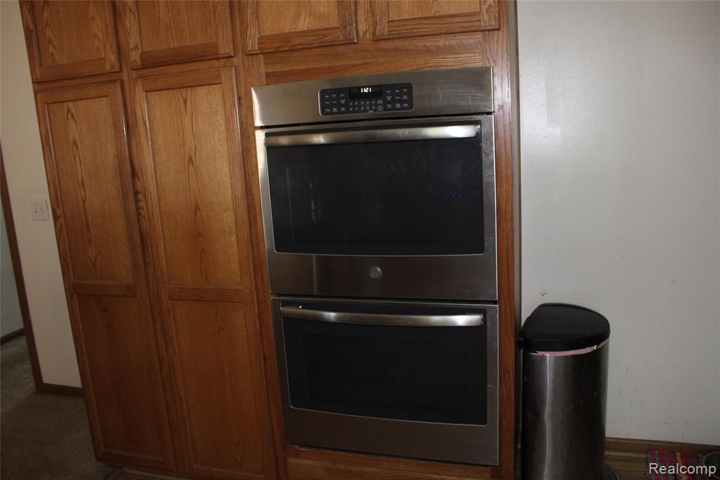 8300 Wiggins Road Howell, MI 48855 - Photo 6 of 22 Gallery Image 6