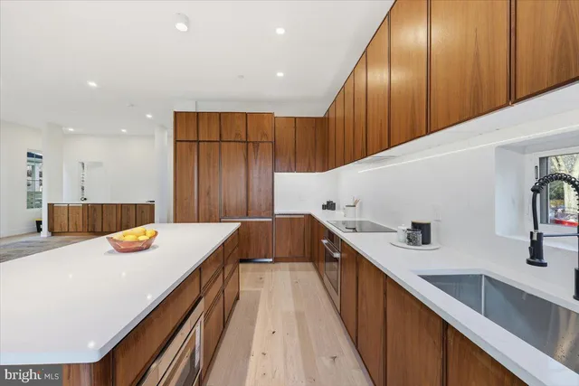 $1,550,000 | 1237 Franklin Street Northeast, Washington, DC 20017