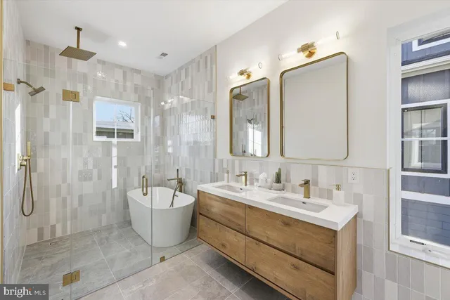 $1,550,000 | 1237 Franklin Street Northeast, Washington, DC 20017