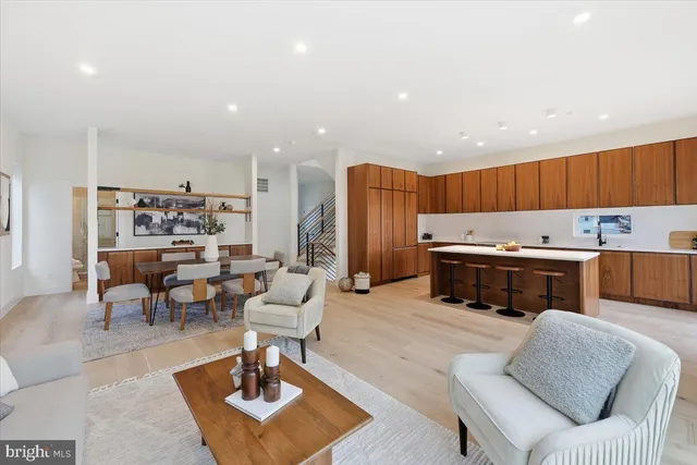 $1,550,000 | 1237 Franklin Street Northeast, Washington, DC 20017