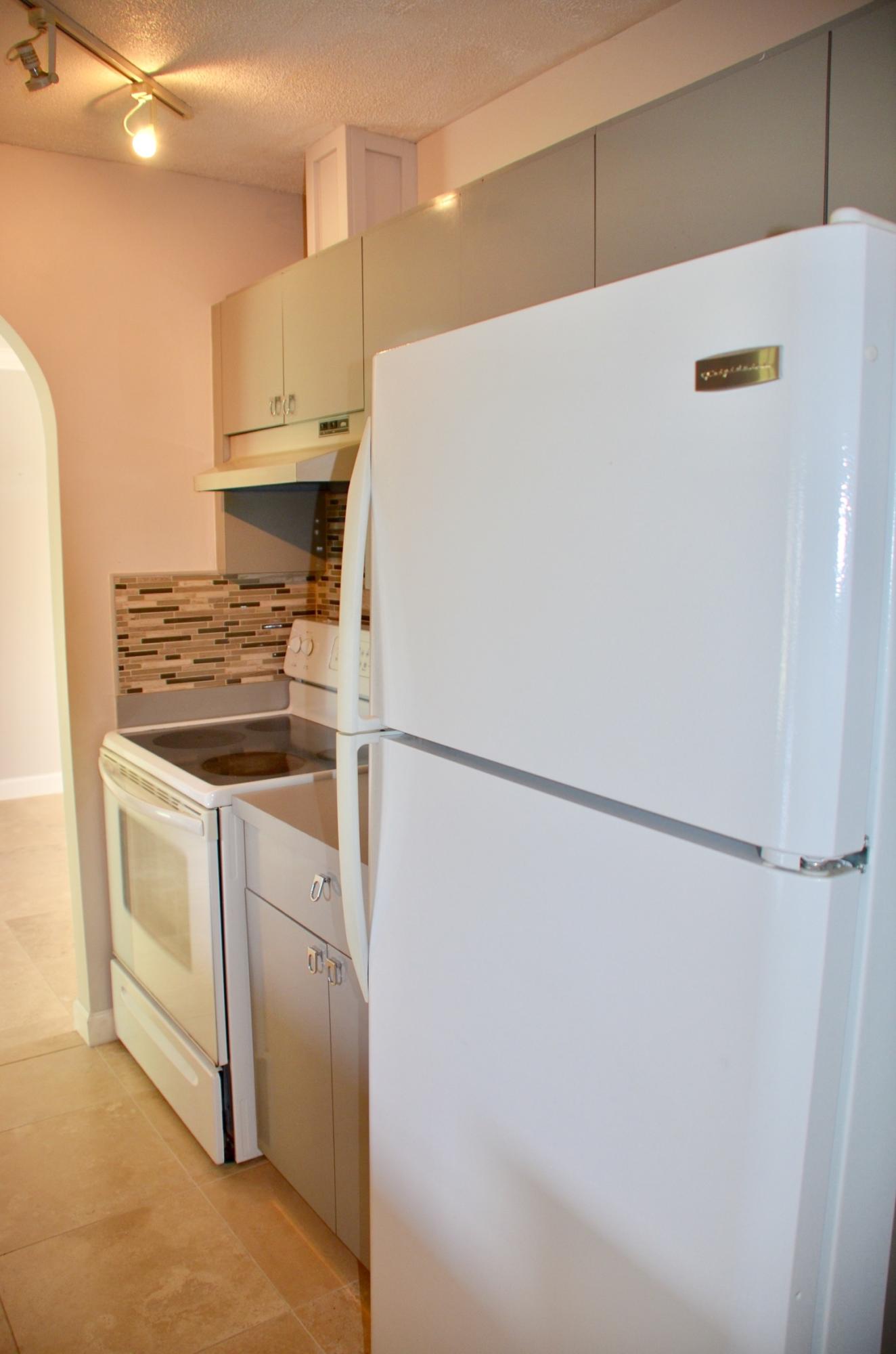 1900 Travis Road Lake Clarke Shores, FL 33406 - Photo 13 of 57 882A6504-D5CC-4627-92AA-9011E9F6A527