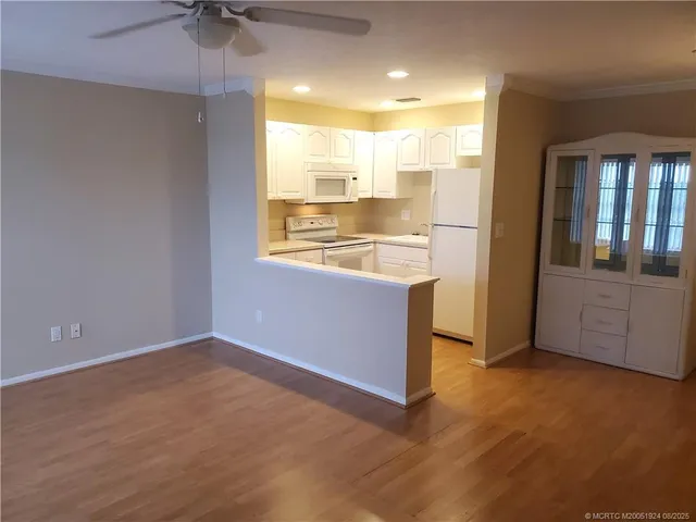 $124,900 | 2929 Southeast Ocean Boulevard, Unit 1287, Stuart, FL 34996