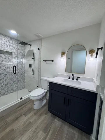 $2,950 | 2933 Stearns Road, Valrico, FL 33596