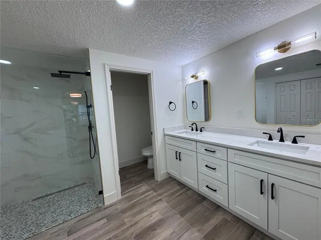 $2,950 | 2933 Stearns Road, Valrico, FL 33596