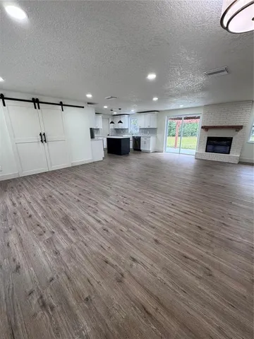 $2,950 | 2933 Stearns Road, Valrico, FL 33596