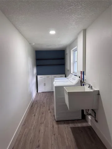 $2,950 | 2933 Stearns Road, Valrico, FL 33596