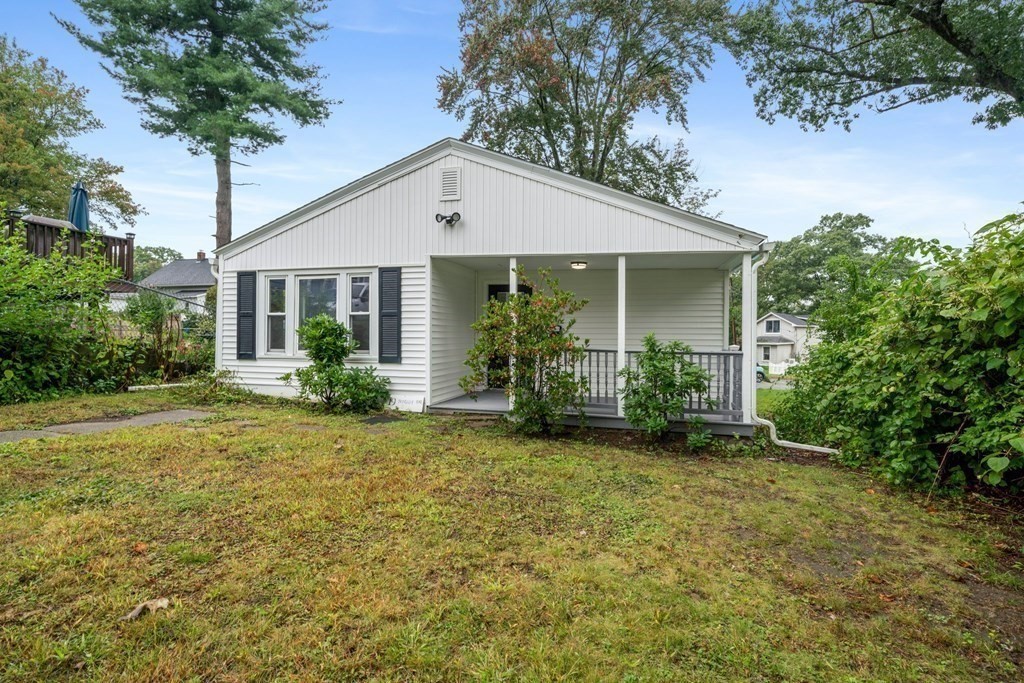 19 Forest Drive Auburn, MA 01501 - Photo 4 of 31 a front view of house with yard and green space