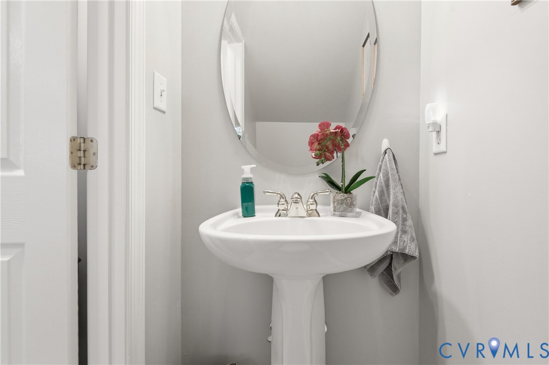 13931 Krim Point Road Midlothian, VA 23114 - Photo 26 of 51 Gallery Image 26