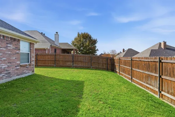 $353,500 | 147 Overland Trail, Willow Park, TX 76087