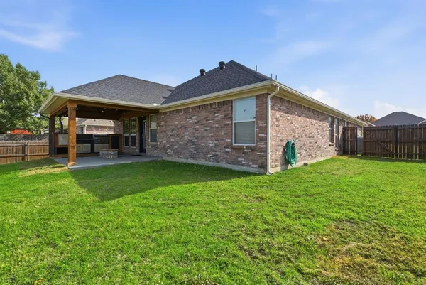 $353,500 | 147 Overland Trail, Willow Park, TX 76087