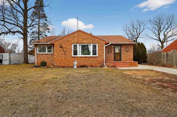 $205,000 | 2020 Cottage Avenue, Beloit, WI 53511