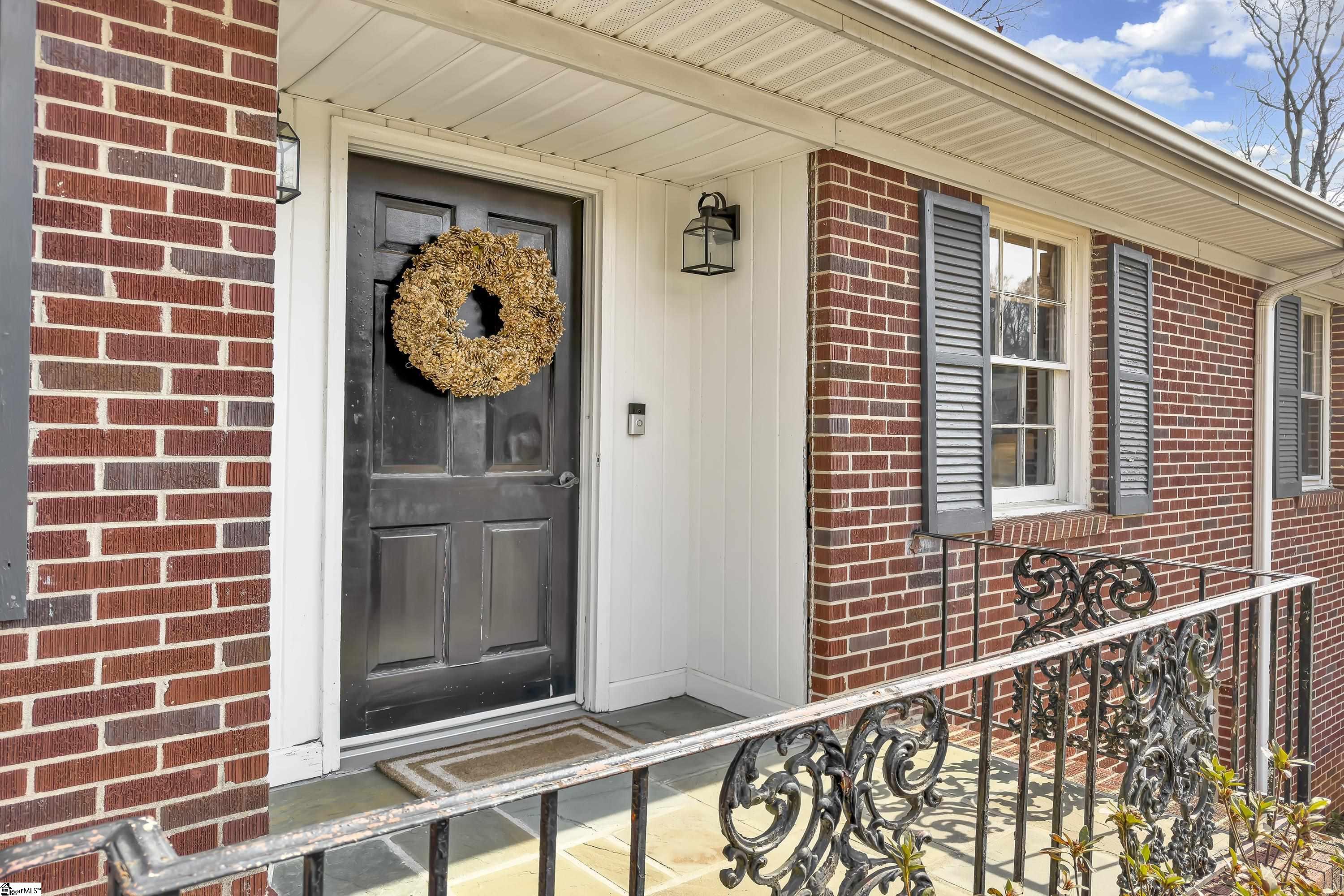 120 Lullwater Road Greenville, SC 29607 - Photo 3 of 28 Gallery Image 3