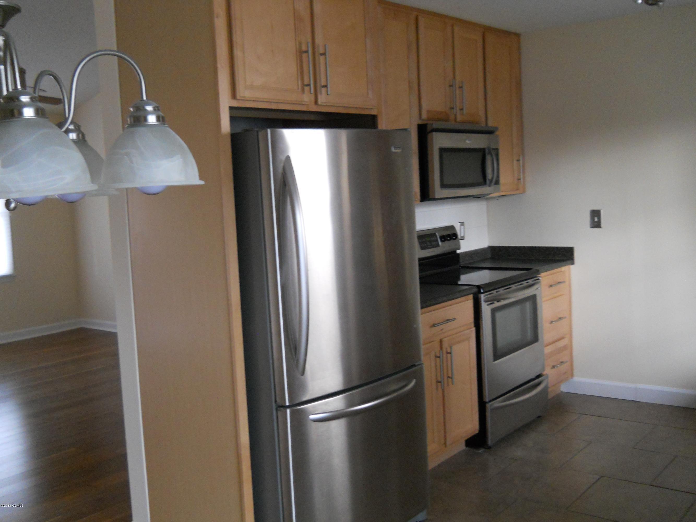 3101 Old Gate Road Morehead City, NC 28557 - Photo 3 of 29 kitchen in home