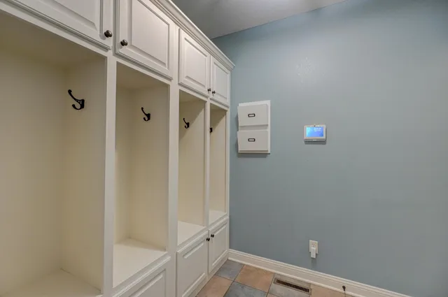 $685,000 | 3328 Anric Drive, Eau Claire, WI 54701