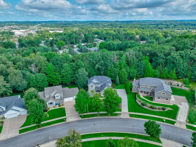 $685,000 | 3328 Anric Drive, Eau Claire, WI 54701