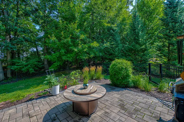 $685,000 | 3328 Anric Drive, Eau Claire, WI 54701