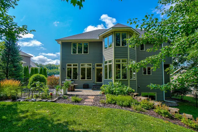 $685,000 | 3328 Anric Drive, Eau Claire, WI 54701