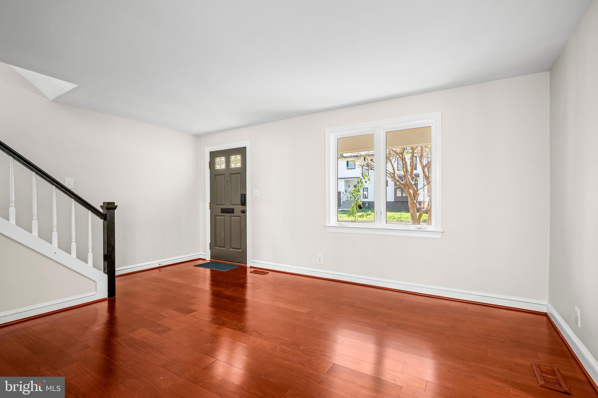 2238 Meridian Street Falls Church, VA 22046 - Photo 4 of 40 Living Room