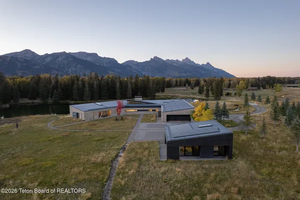 $37,500,000 | 7020 North Bar B Bar River Road, Jackson, WY 83001