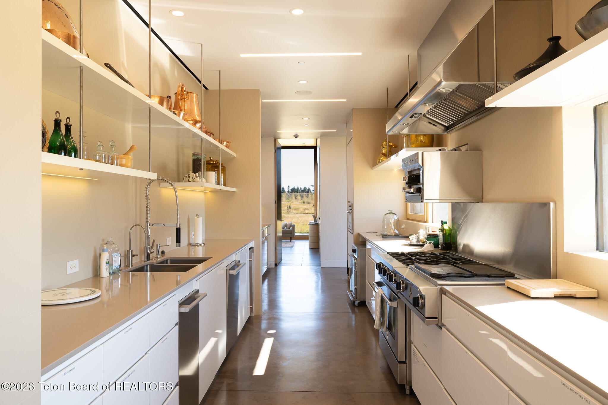 7020 North Bar B Bar River Road Jackson, WY 83001 - Photo 28 of 42 Kitchen