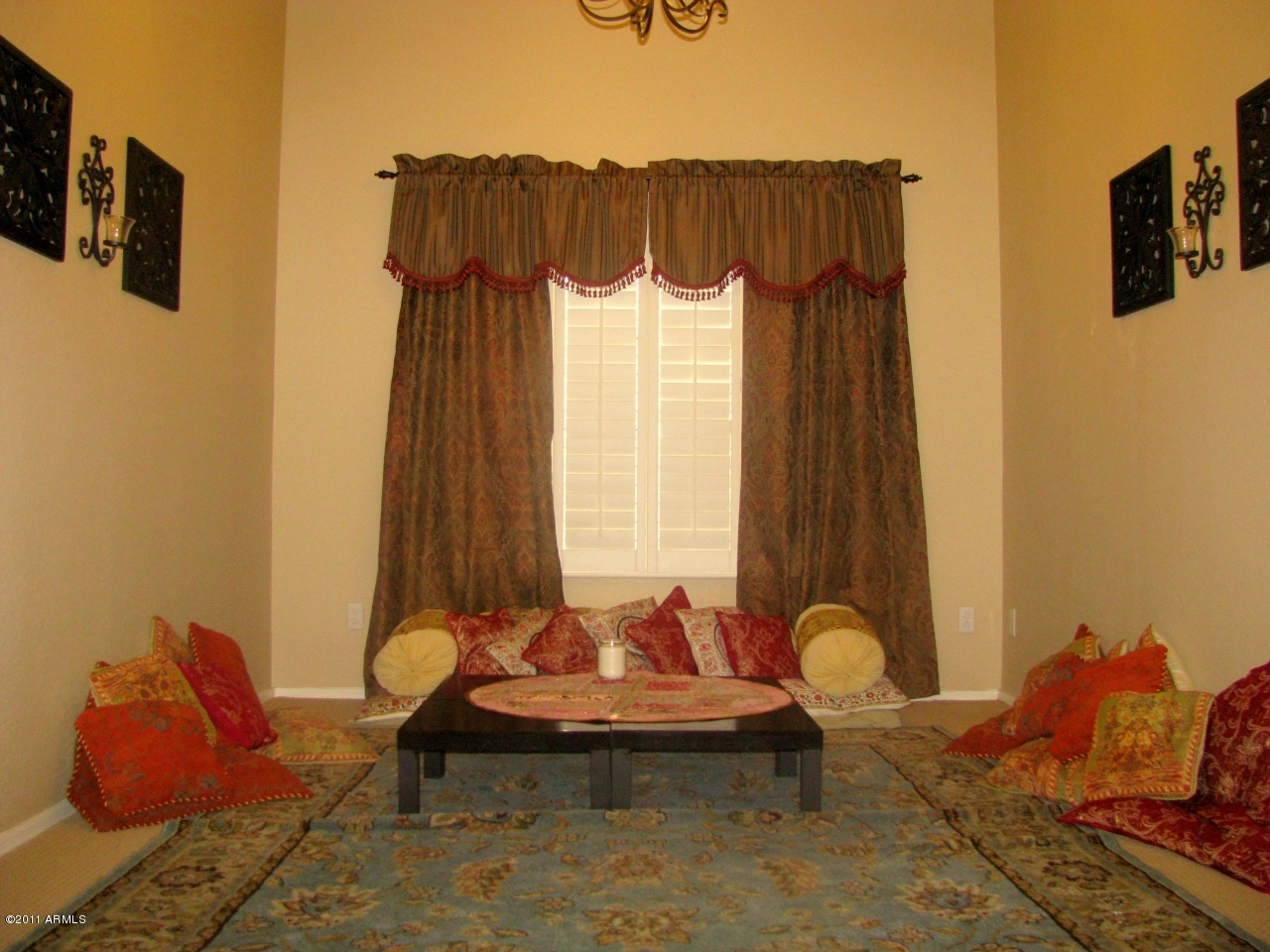 7335 West Payson Road Phoenix, AZ 85043 - Photo 6 of 24 Entertainment Niche