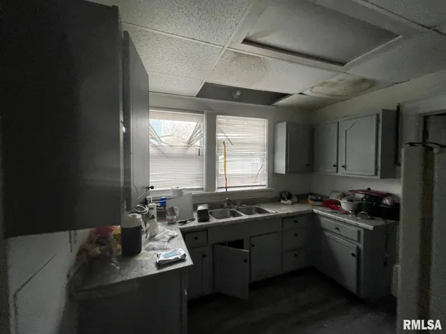 $39,900 | 319 West Columbia Terrace, Peoria, IL 61606