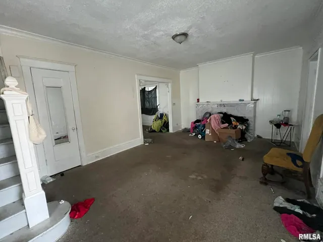 $39,900 | 319 West Columbia Terrace, Peoria, IL 61606