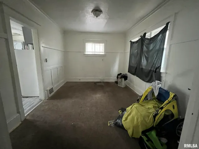 $39,900 | 319 West Columbia Terrace, Peoria, IL 61606