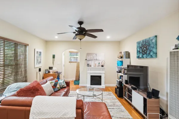 $2,195,000 | 2017 10th Street, Sacramento, CA 95818