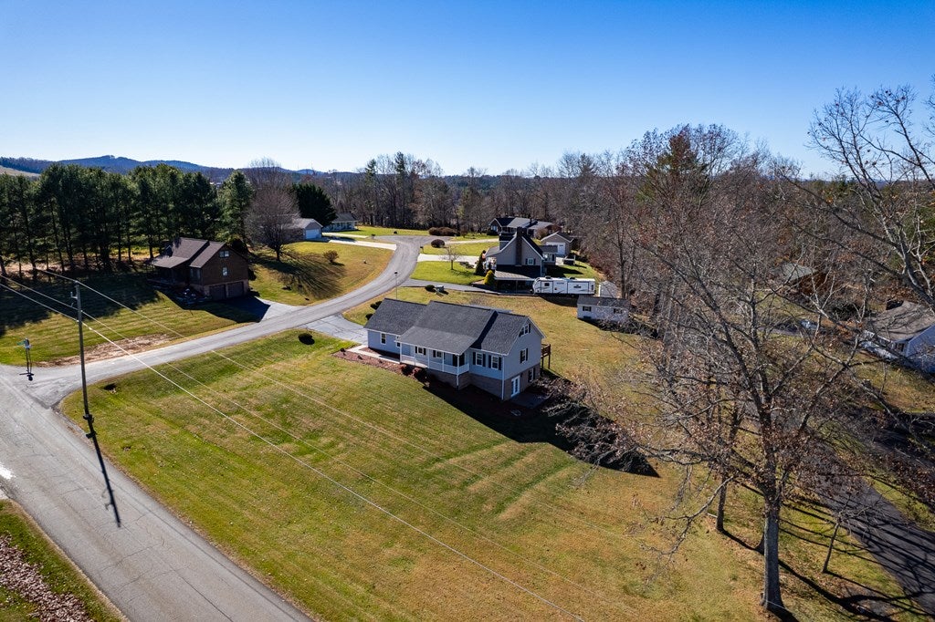 179 Commonwealth Road Galax, VA 24333 - Photo 38 of 50 Gallery Image 38