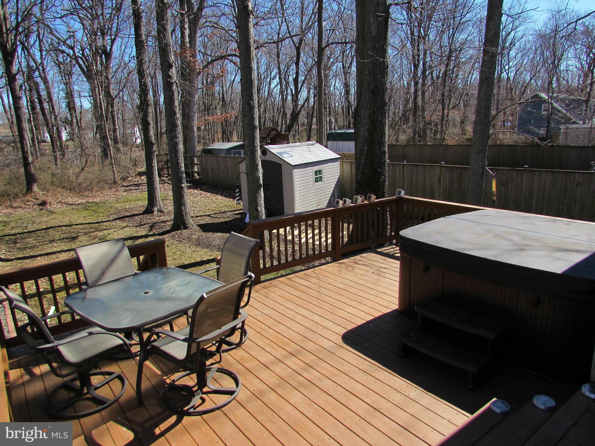 3353 Thomas Point Road Annapolis, MD 21403 - Photo 22 of 29 Exterior (Rear)