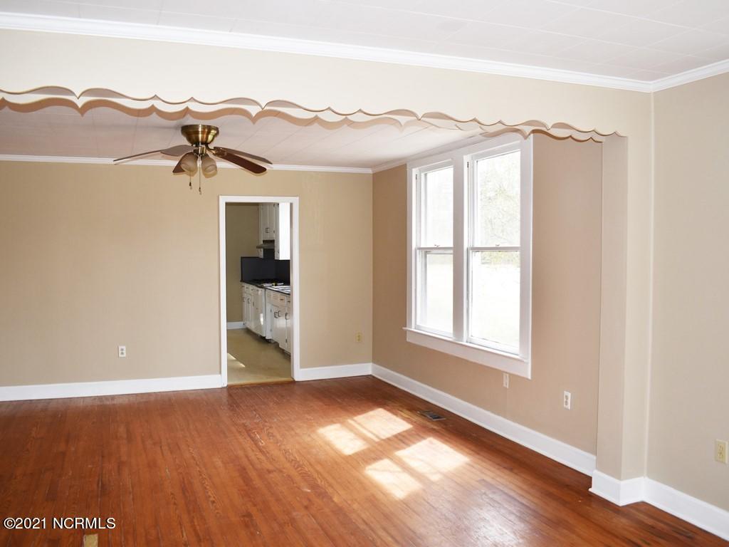 607 Vandemere Road Bayboro, NC 28515 - Photo 3 of 16 003_DSC_0708ed